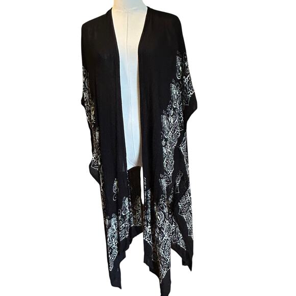 Shawl Poncho Wrap Kimono Black Geometric Aztec OSFM LOVESTITCH Boho Aztec Artsy - Picture 2 of 10